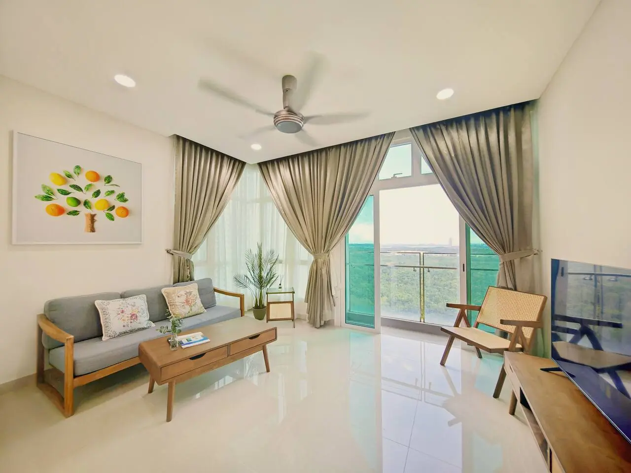 Calm & Airy, photo 1 of 42