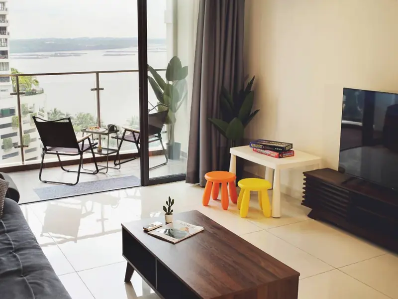Secret Lounge, Amberside, Country Garden Danga Bay